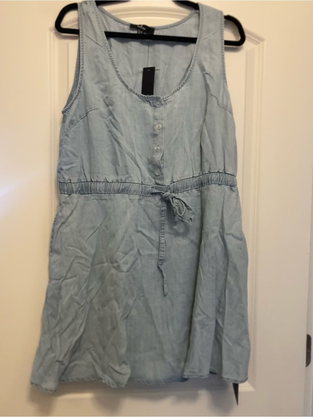 NWT Lulus Sleeveless Light Blue Chambray Tie-Waist Dress